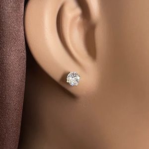 💕NWOT 18 KT YG OVER STERLING SILVER STUD EARRINGS 💕